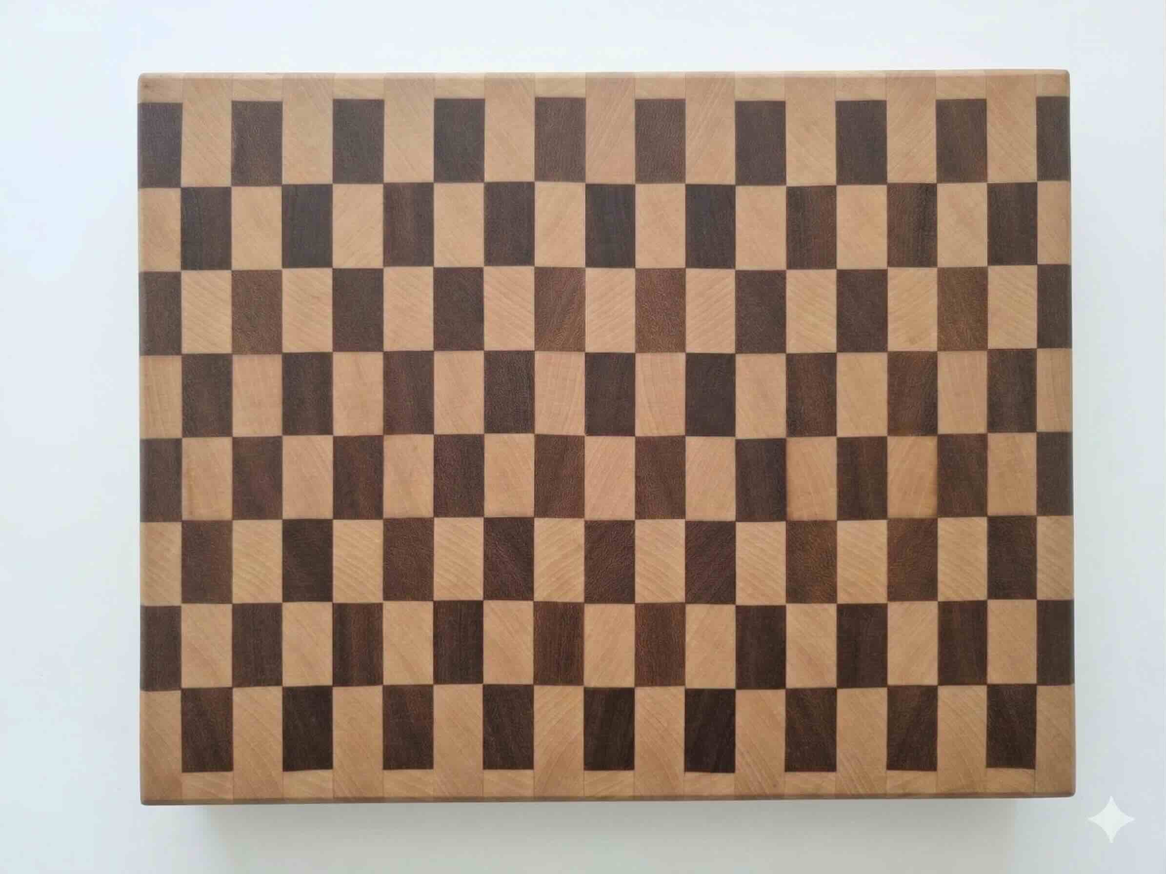 Duo end grain cutting board - Beech, Iroko